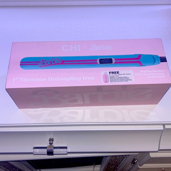 🎀 CHI x Barbie 1” hair straightener 🎀 - Picture 1 of 7